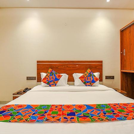 Fabhotel Gaurav Galaxy Pune Extérieur photo