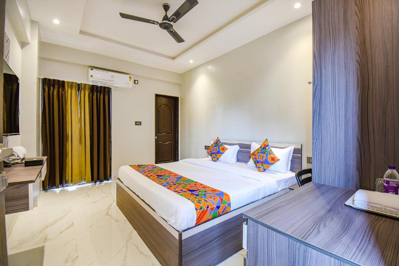 Fabhotel Gaurav Galaxy Pune Extérieur photo
