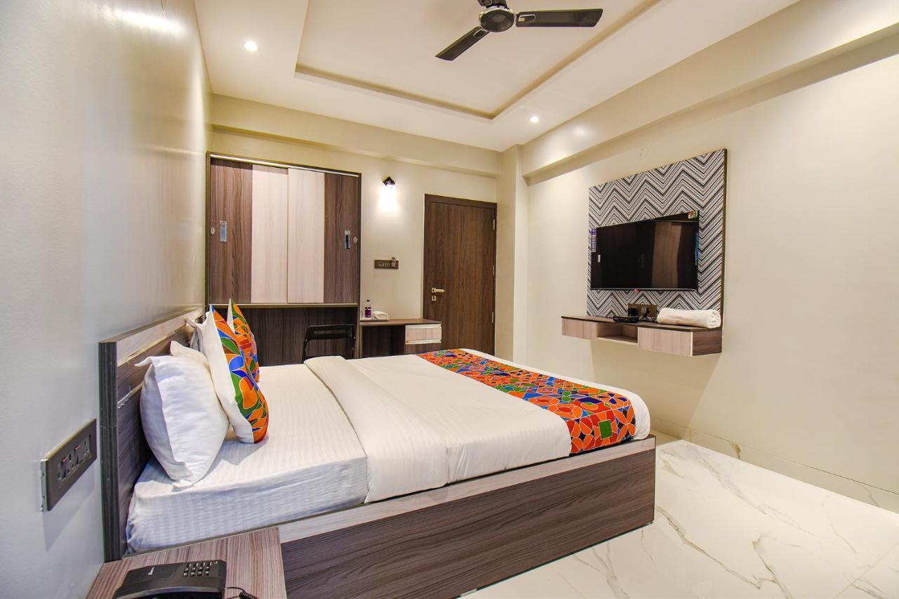 Fabhotel Gaurav Galaxy Pune Extérieur photo