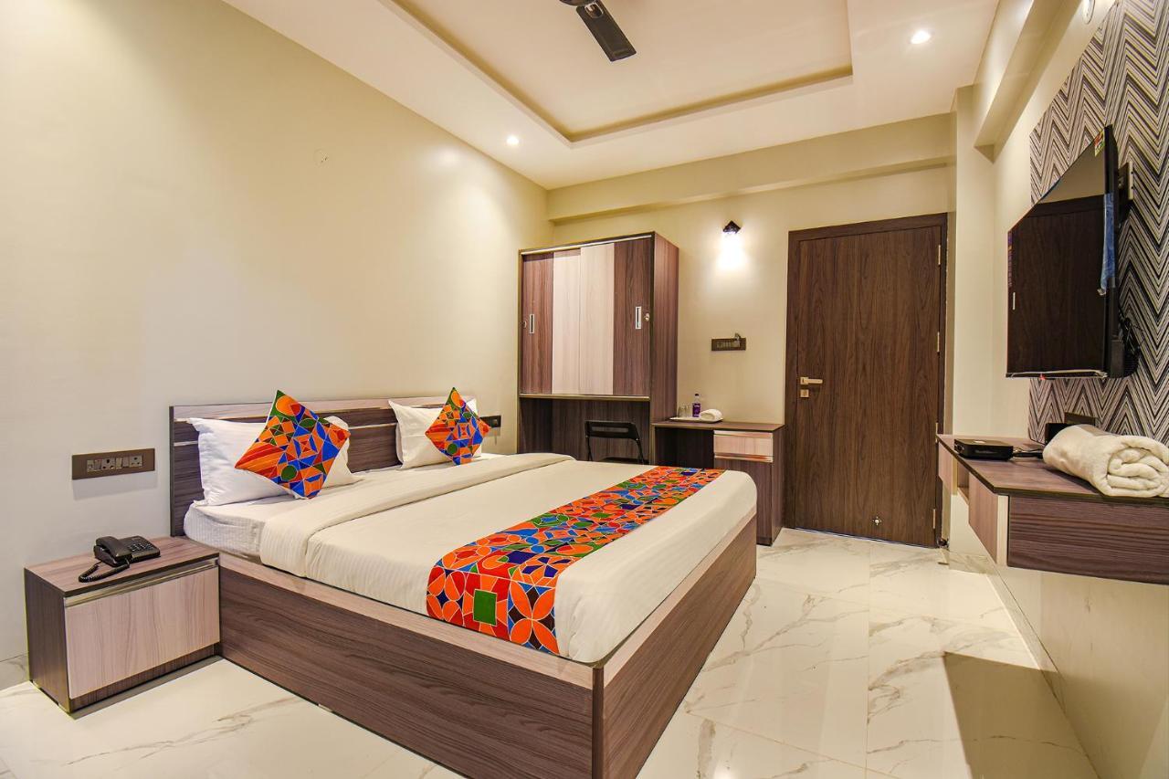 Fabhotel Gaurav Galaxy Pune Extérieur photo